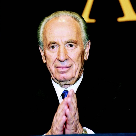 Shimon Peres, ministre des Affaires étrangères d’Israël. Juillet 2002