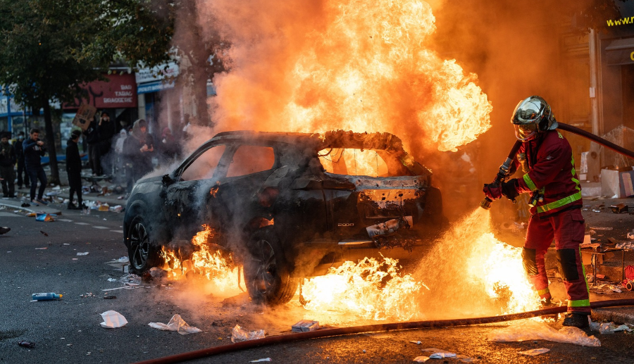 La communauté juive de France est inquiète face aux violentes émeutes qui secouent le pays