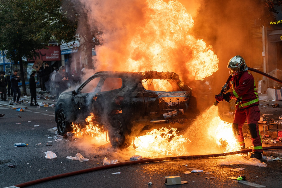 La communauté juive de France est inquiète face aux violentes émeutes qui secouent le pays